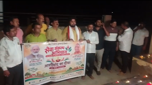 सेवा संकल्प अभियान के तहत 600 आशीर्वाद दीप प्रज्वलितनगर पंचायत रामपुर में प्रधानमंत्री नरेंद्र मोदी का 76वां जन्मदिवस मनाया गया