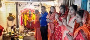 शारदीय नवराात्रि में मां दक्षिणा काली मंदिर में उमड़ रही है दर्शनार्थियों की भारी भीड़